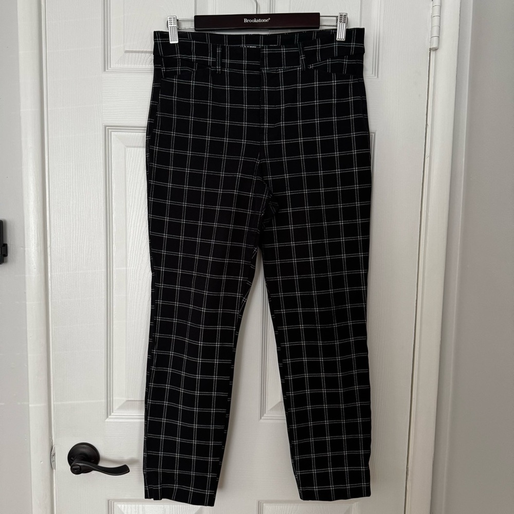 Old Navy Black and White Plaid Ankle Pants